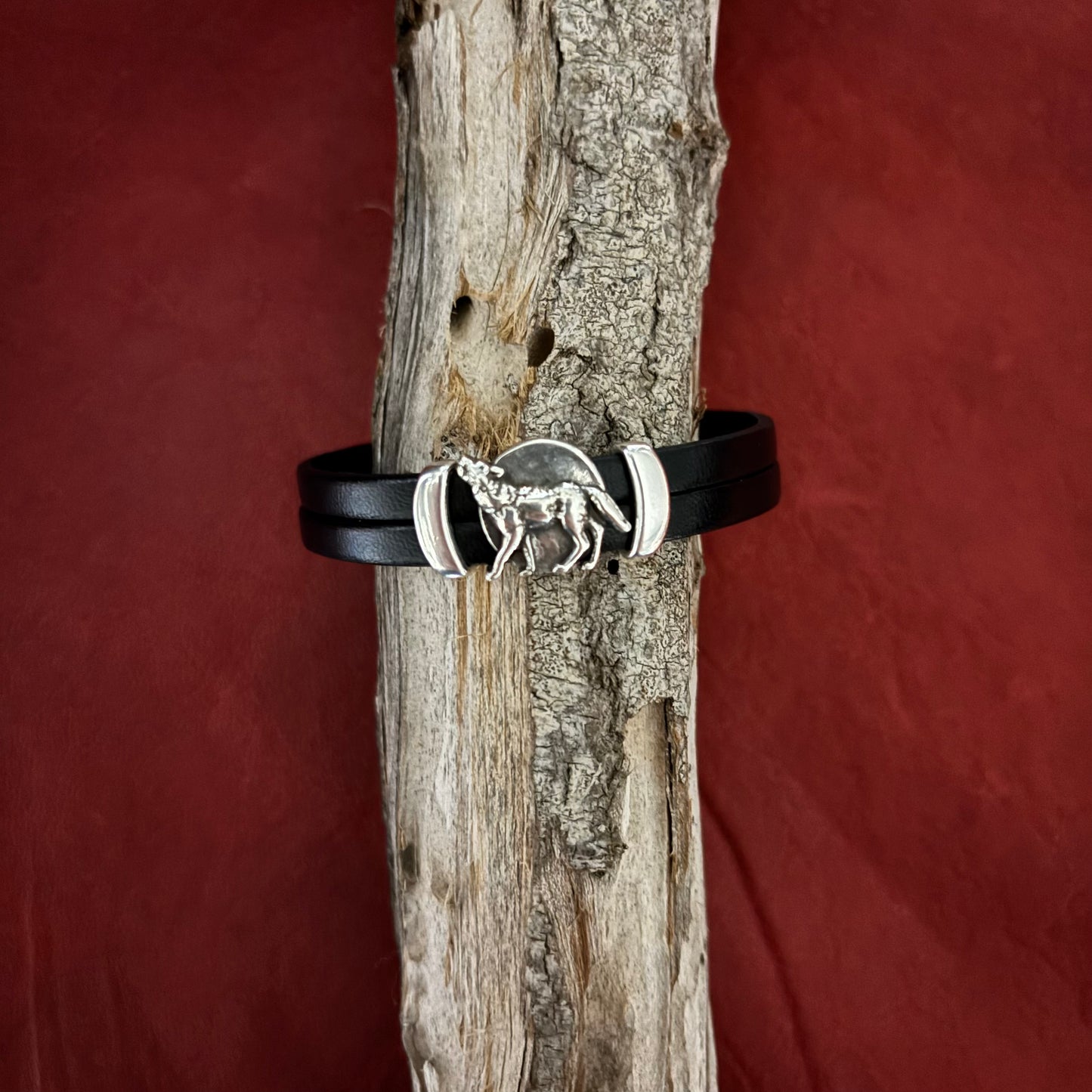 unisex leather bracelet with wolf slider